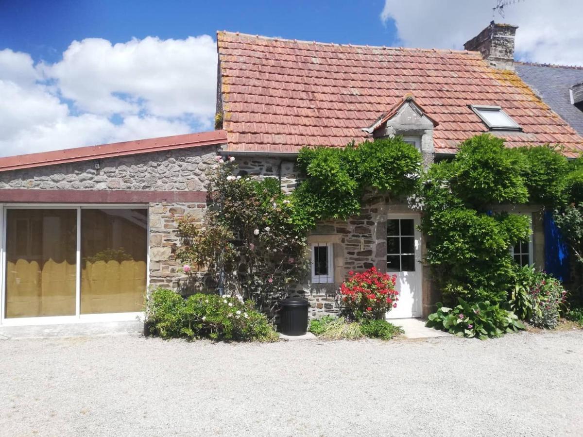 Maison Normande Proche De La Mer Et Des Lieux Touristiques Quettehou Exterior foto